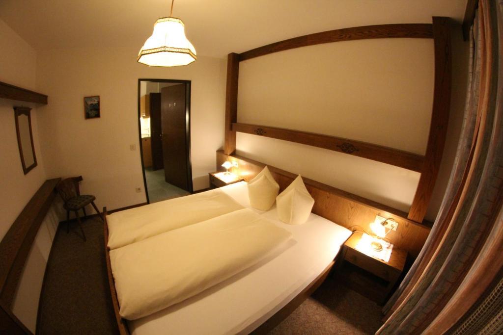 Ferienappartements Heinzle - Ihr Ferienresort Sankt Jakob in Defereggen Szoba fotó