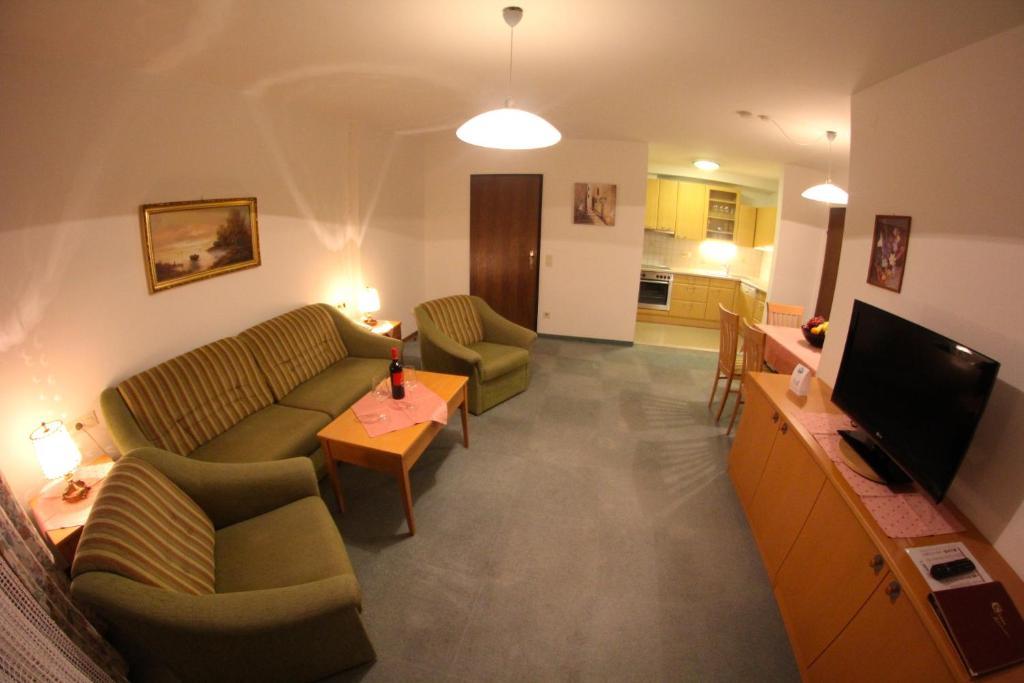 Ferienappartements Heinzle - Ihr Ferienresort Sankt Jakob in Defereggen Szoba fotó